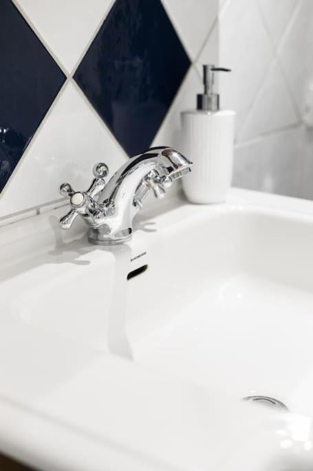 Upea Remontoitu Huoneisto Naantalin Sydaemessae Apartment ภายนอก รูปภาพ